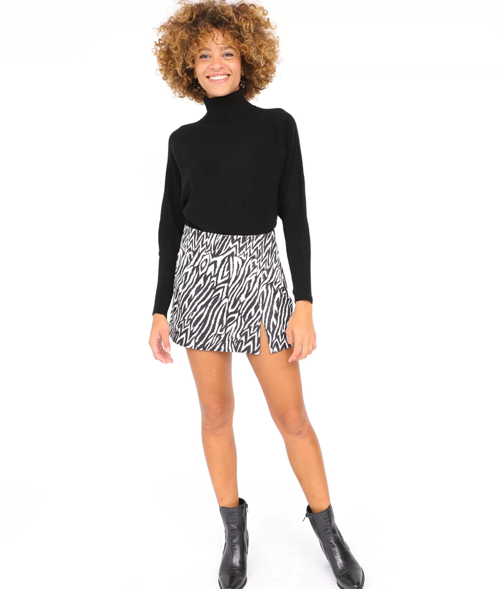EDJI Shorts*Jupe short en suédine Maia